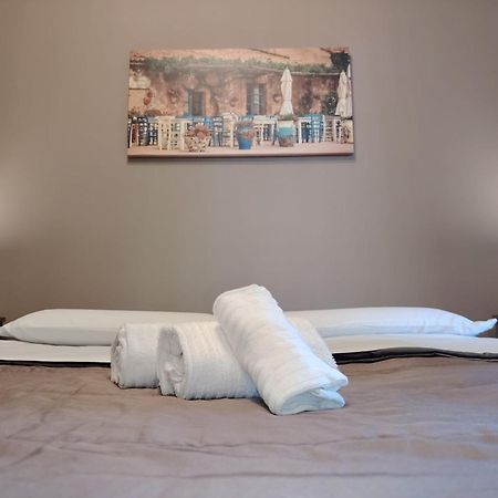 Calipso Bed&Breakfast คาตาเนีย ภายนอก รูปภาพ