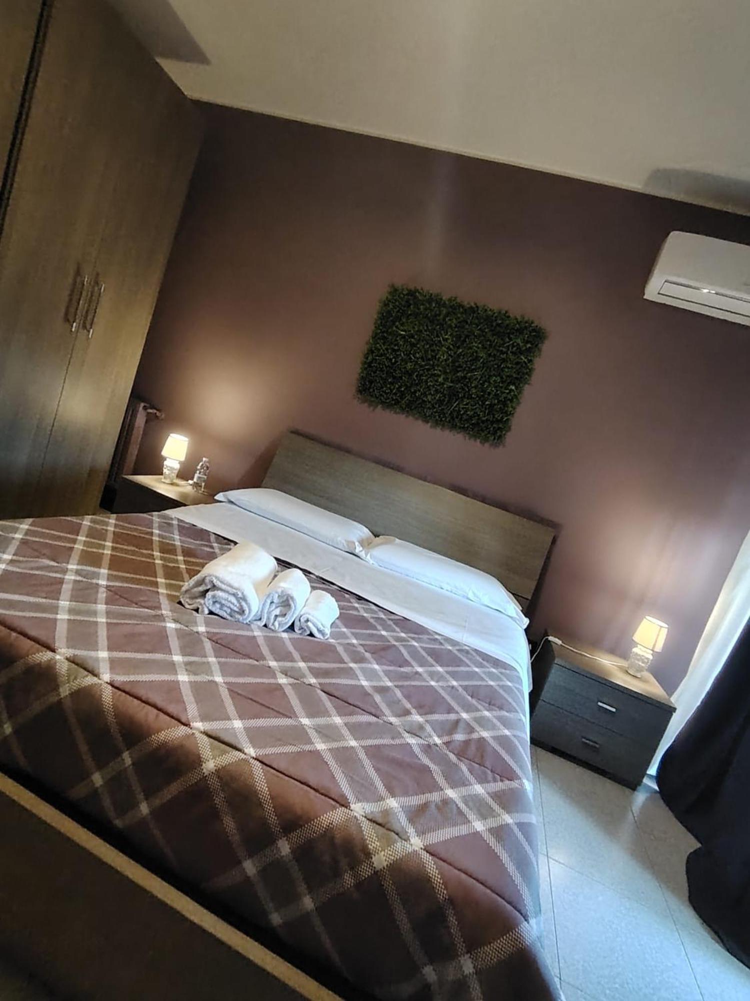 Calipso Bed&Breakfast คาตาเนีย ภายนอก รูปภาพ